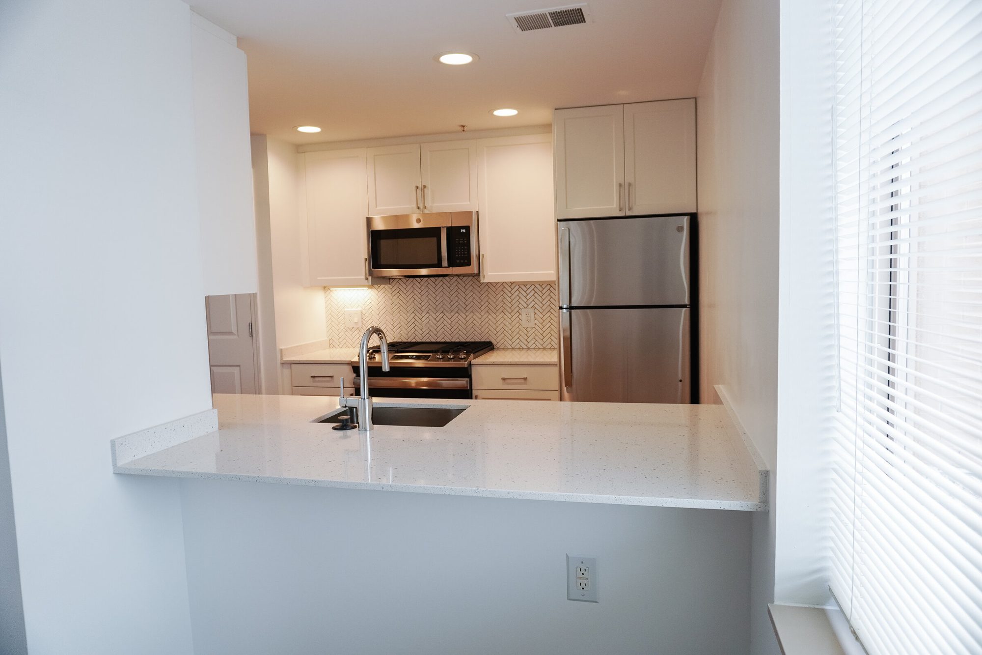 Partial unit kitchen renovation by Apex Renovations